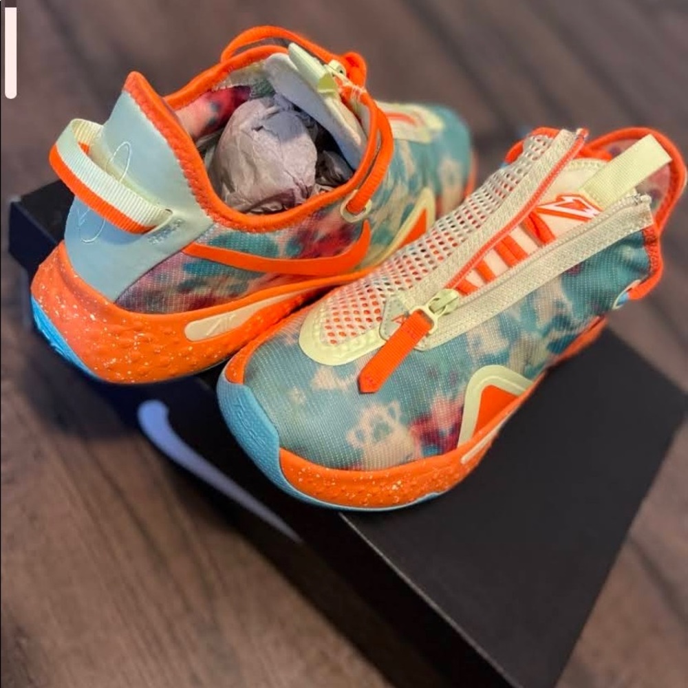 Paul George Basketball Shoe - Picture 2 of 2